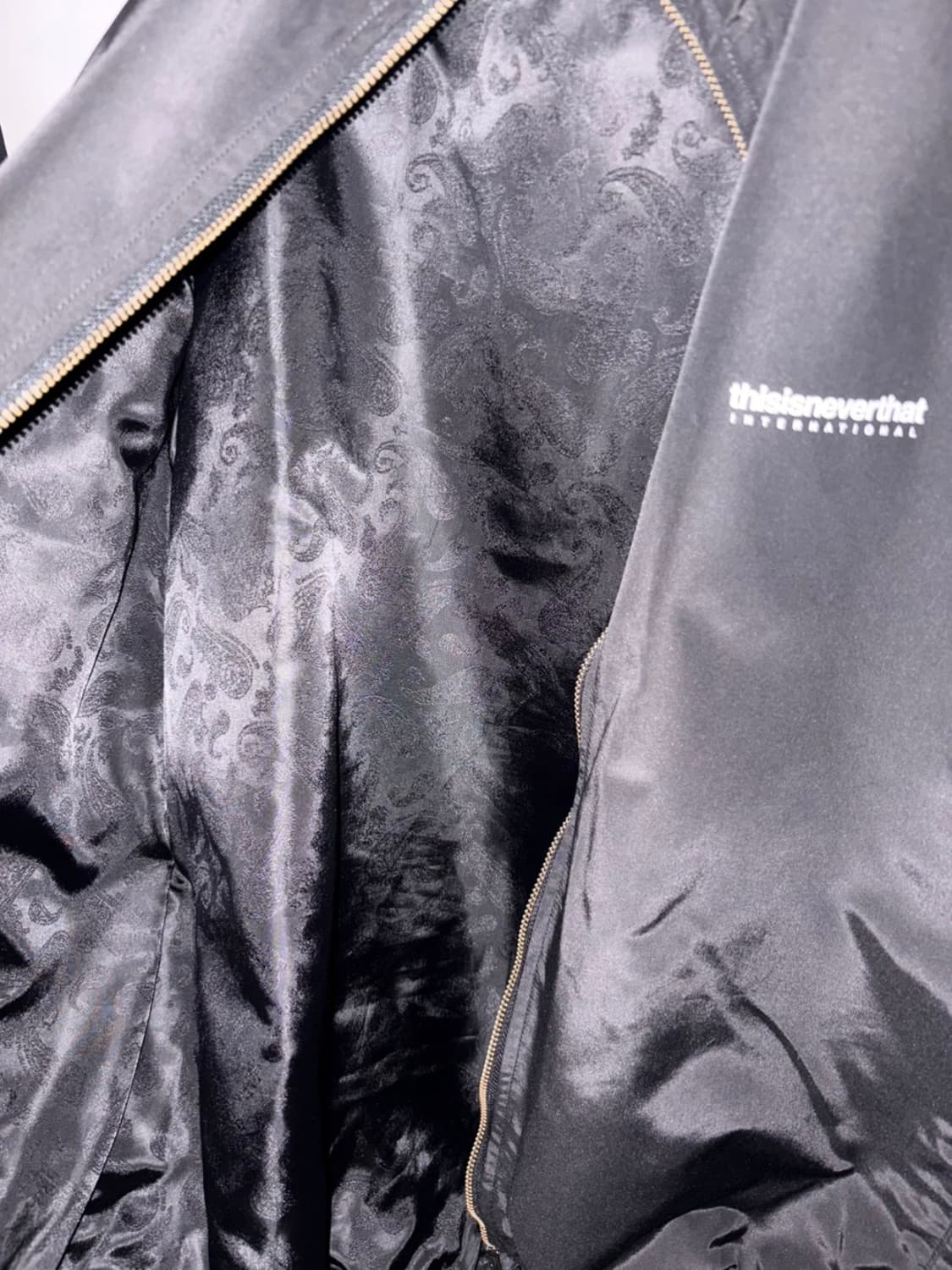 디스이즈네버댓 코치 자켓 상품이미지3