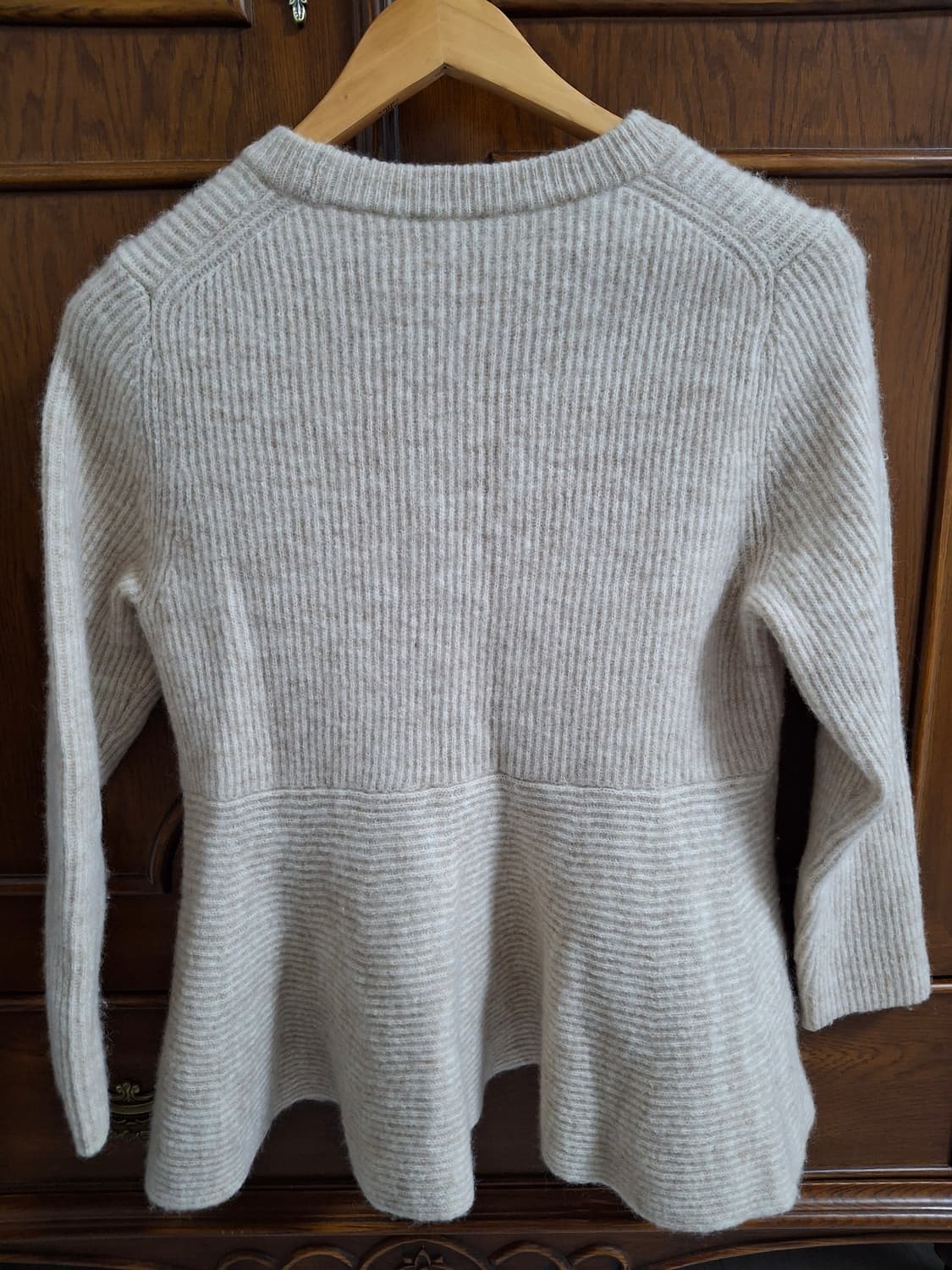 코스 베이지 니트 스웨터 M 상품이미지2