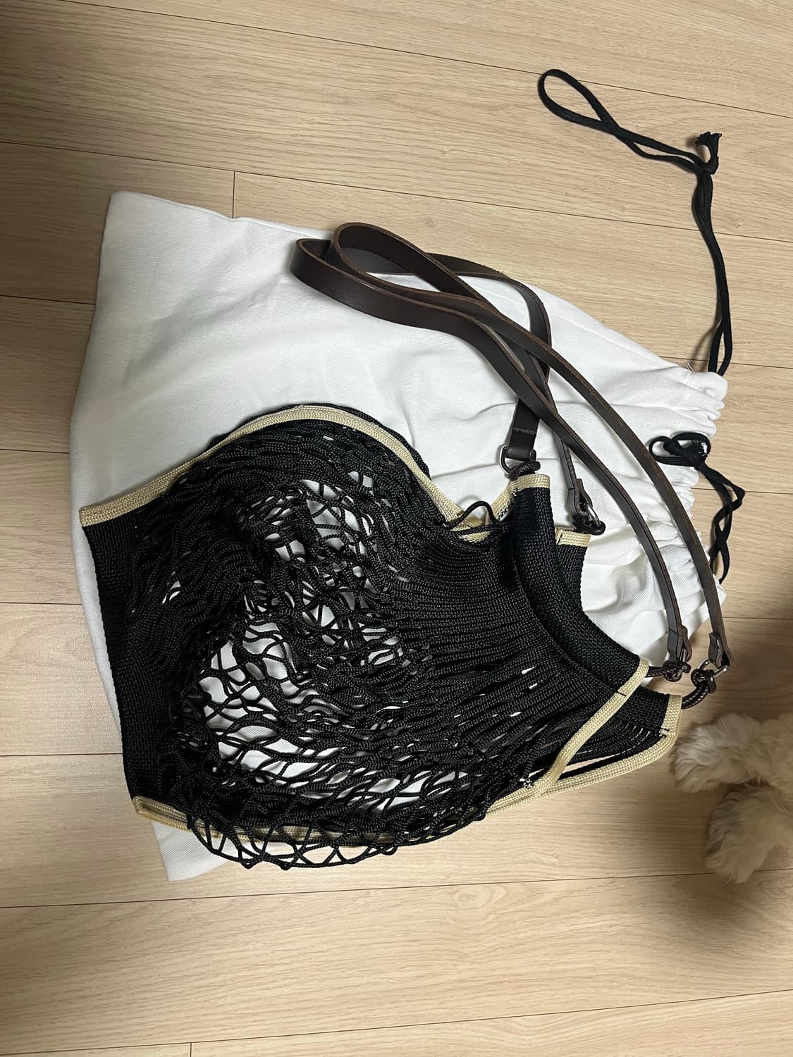르메르 필트백 네트백 미디움 블랙 상품이미지1