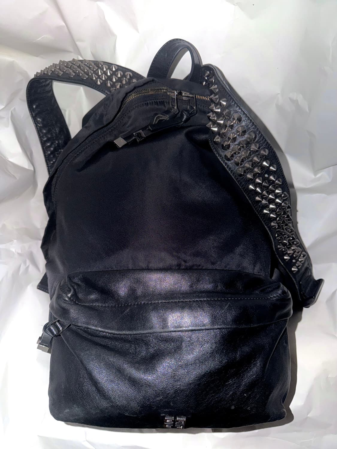 지방시 10fw 아카이브 리카르도 티시 레더 스터드 백팩 상품이미지3