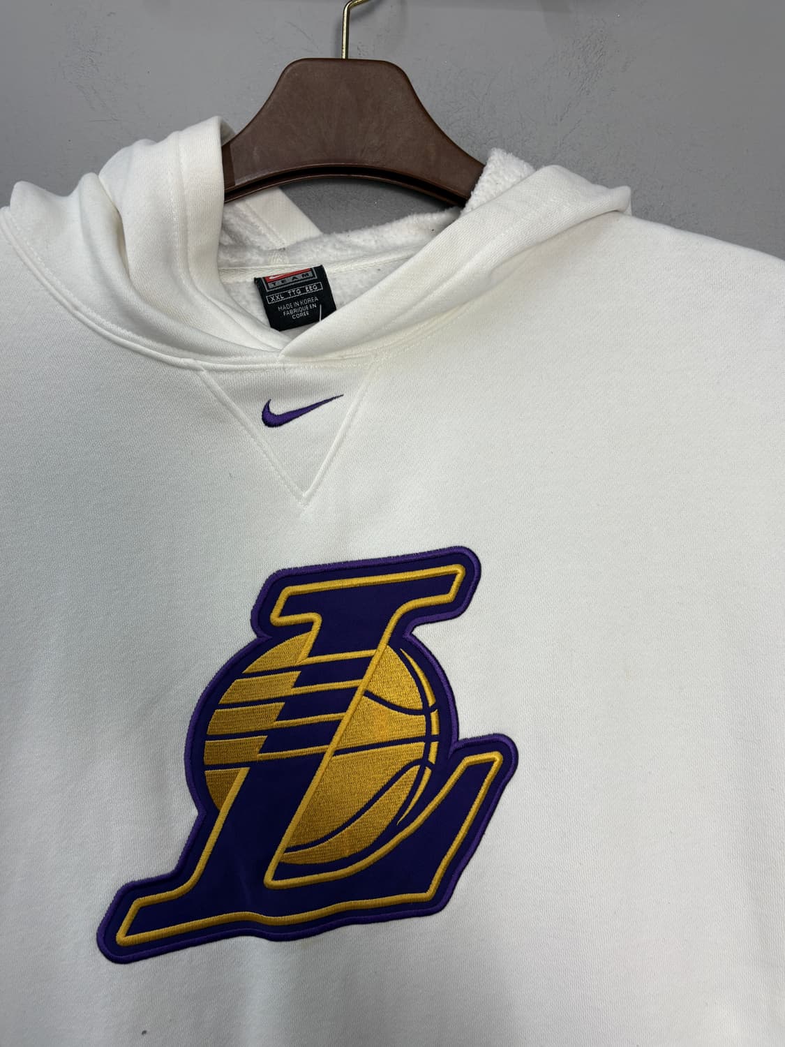 나이키 LA 레이커스 센터 스우시 화이트 후드티 A3662 상품이미지3