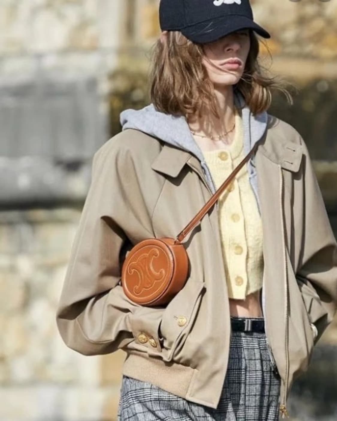 셀린느 오벌펄스 탄 상품이미지1