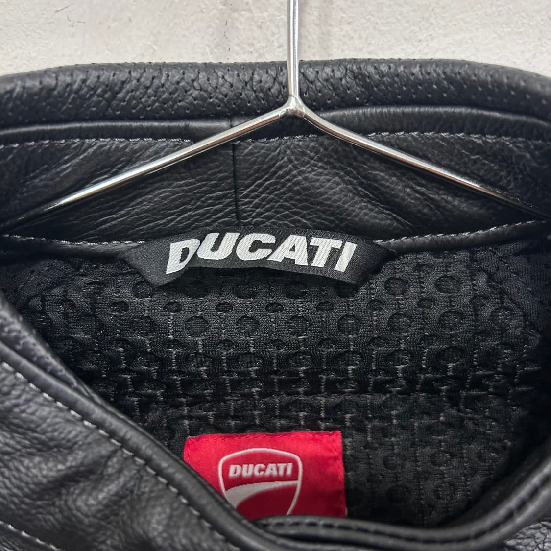 DUCATI C3 카우하이드 쉴드 바이커자켓 상품이미지3