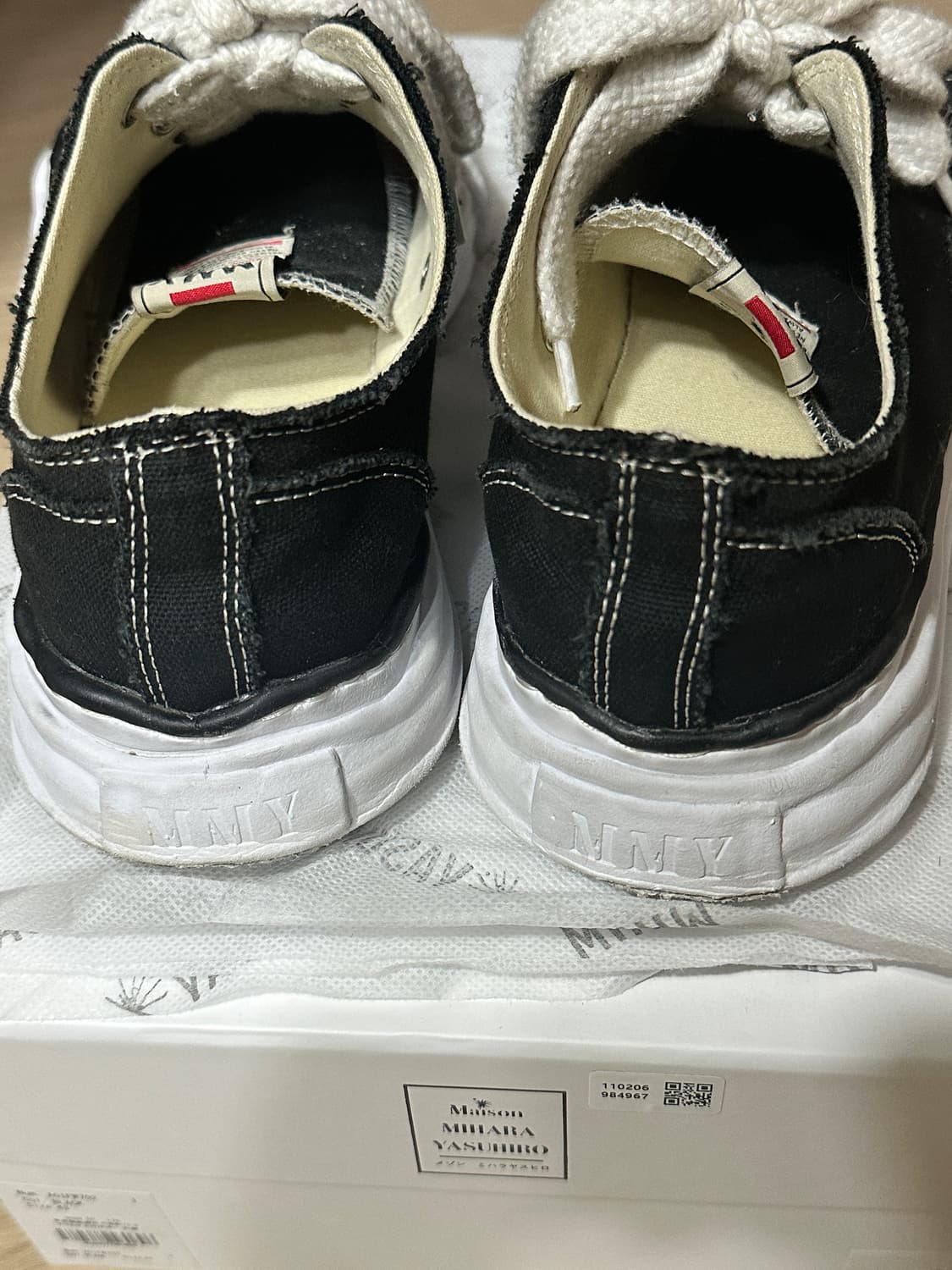 메종 미하라 야스히로 피터슨 OG 솔 캔버스 로우 스니커즈 블랙 상품이미지4