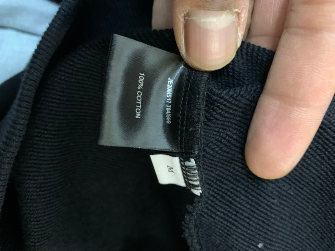 J.W. 앤더슨 블랙 맨투맨 스티치 포인트 상품이미지4