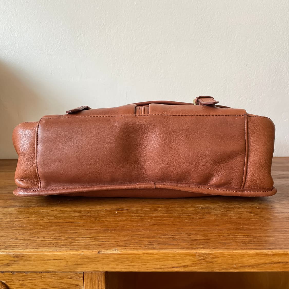 A.P.C. Leather Messenger Bag 상품이미지6