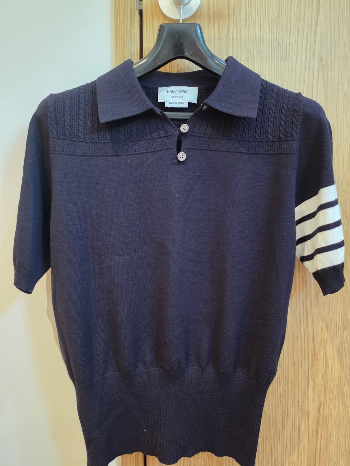 톰브라운 여성 네이비 반팔 니트 판매합니다! 상품이미지1