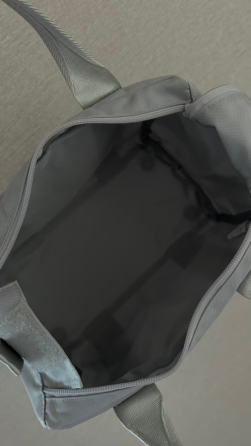 지초이 jichoi dual zip hand bag gray 상품이미지2