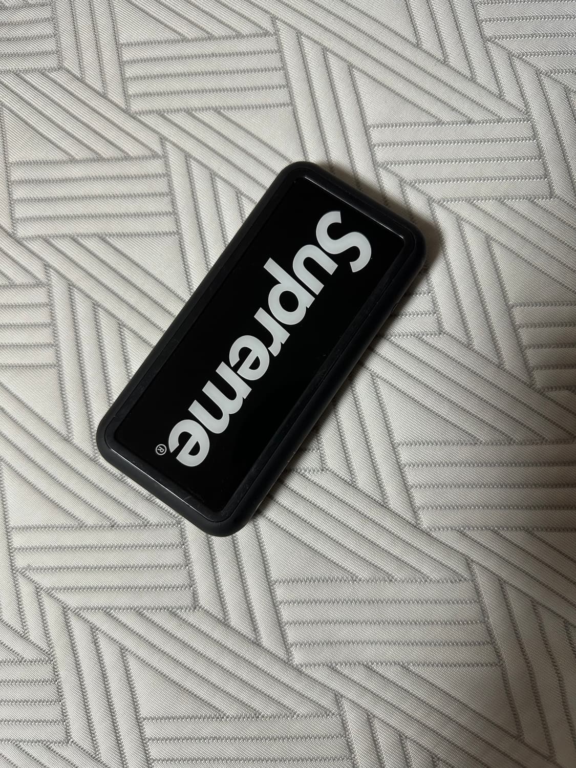 21SS 슈프림 모피 보조배터리 상품이미지4