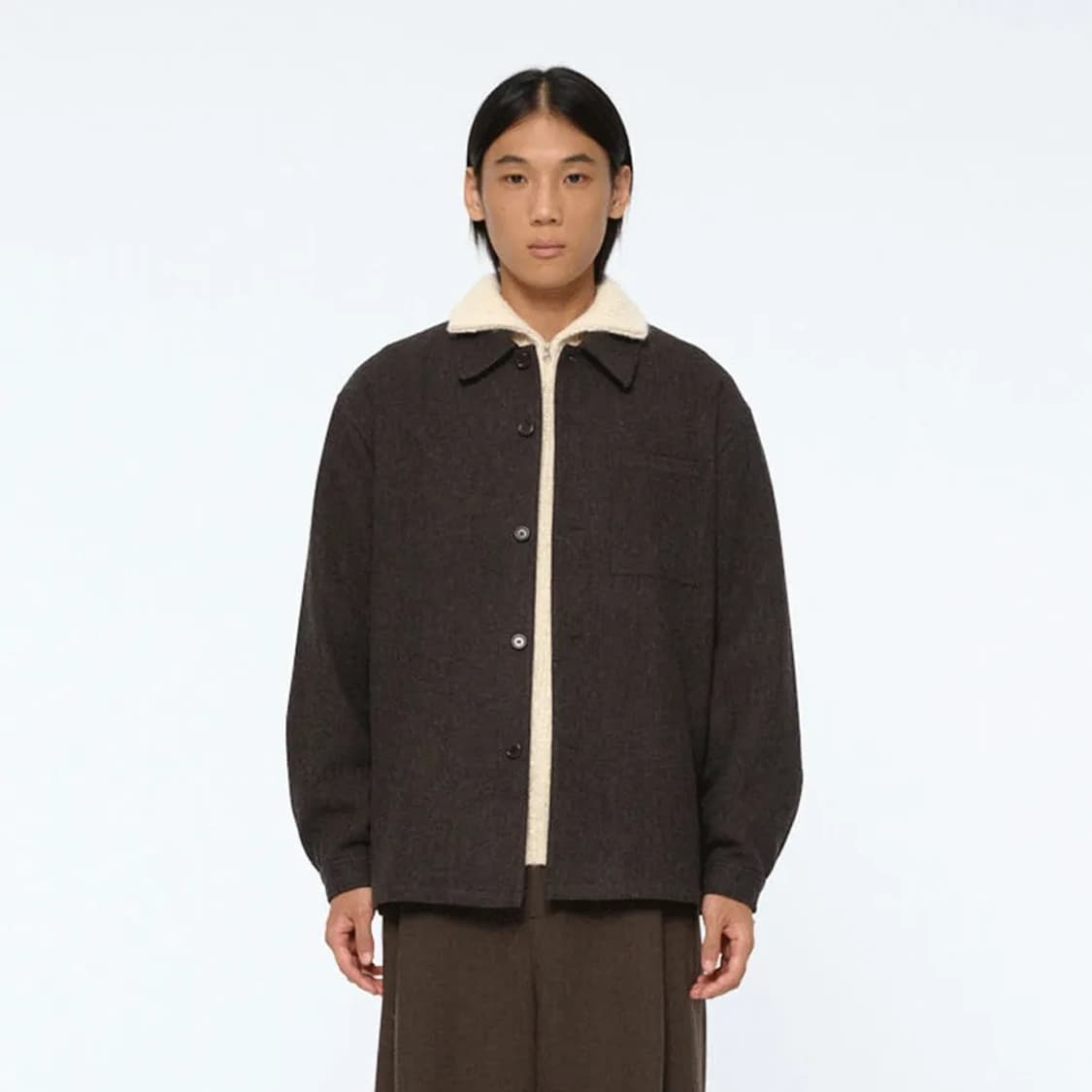 25fw 아모멘토 울셔츠 라이트브라운 라지사이즈 판매합니다. 상품이미지1