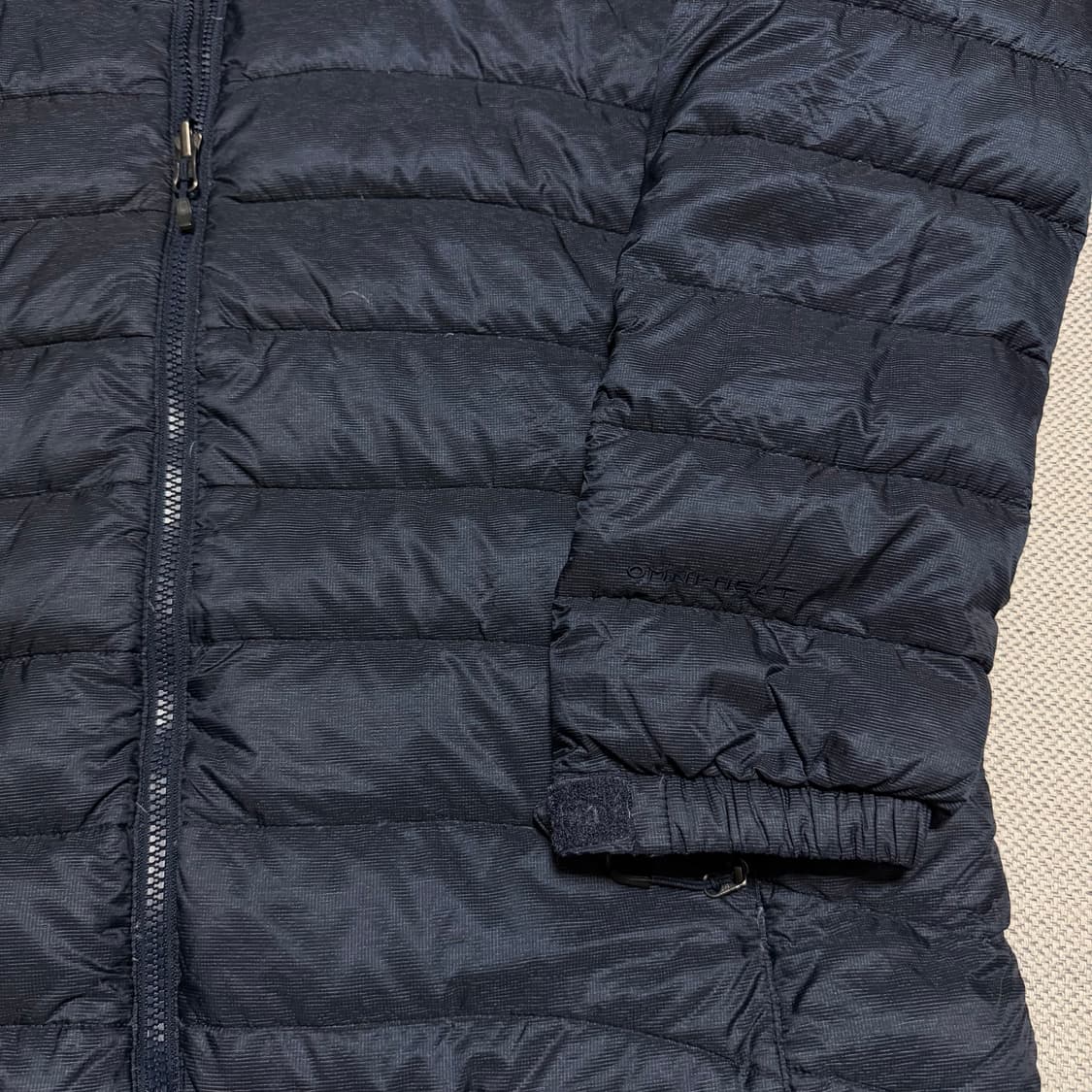 컬럼비아 옴니 히트 경량패딩 상품이미지3