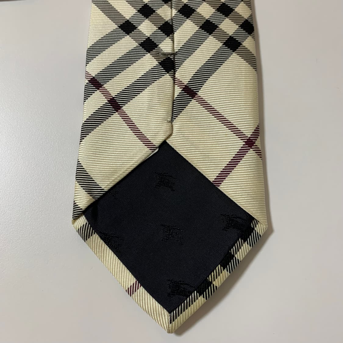 버버리(BURBERRY) 노바체크 명품 빈티지넥타이 클래식정장 A등급 상품이미지4