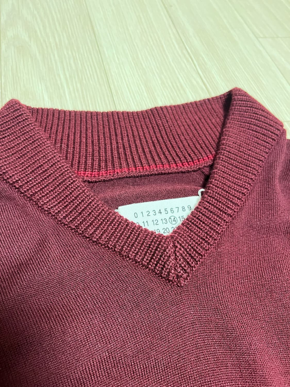 마르지엘라 버건디 니트 상품이미지1
