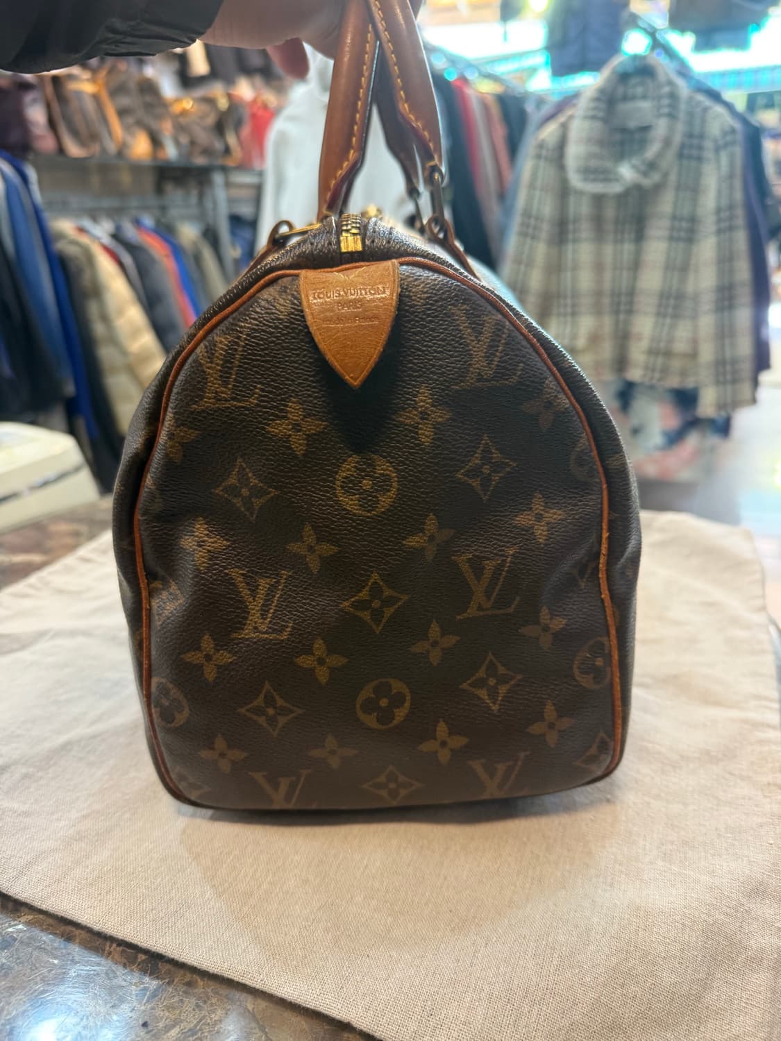 정품 루이비통 스피디30 팝니다 상품이미지4