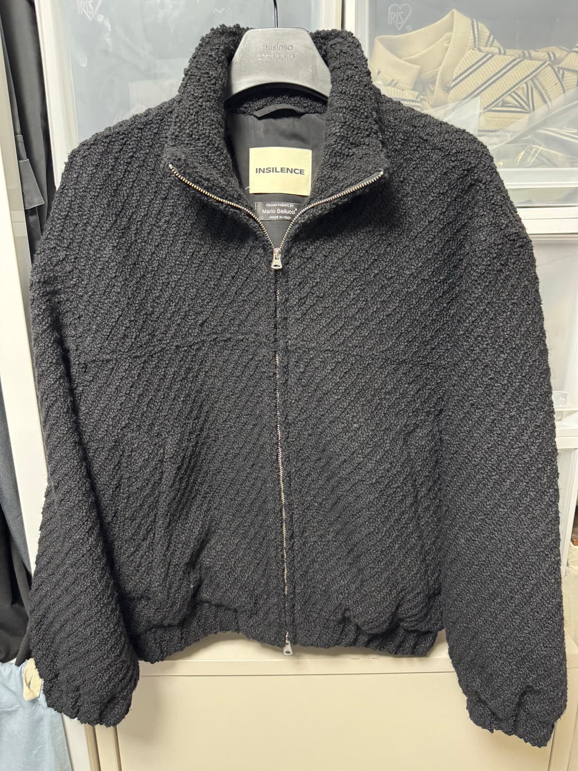 인사일런스 BELLUCCI 자카드 푸퍼 점퍼 블랙 M사이즈 상품이미지1