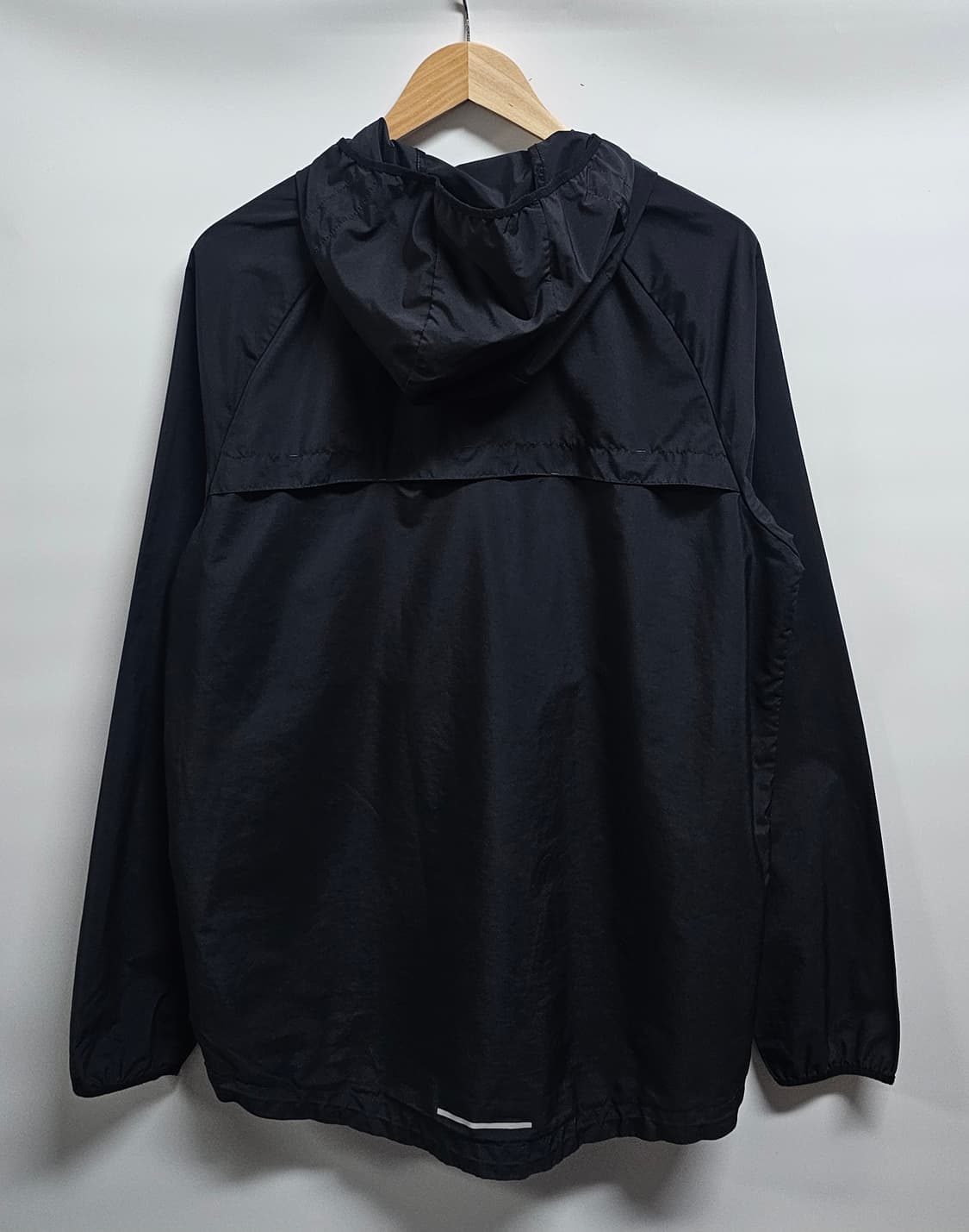 나이키 러닝 바람막이 L 상품이미지2