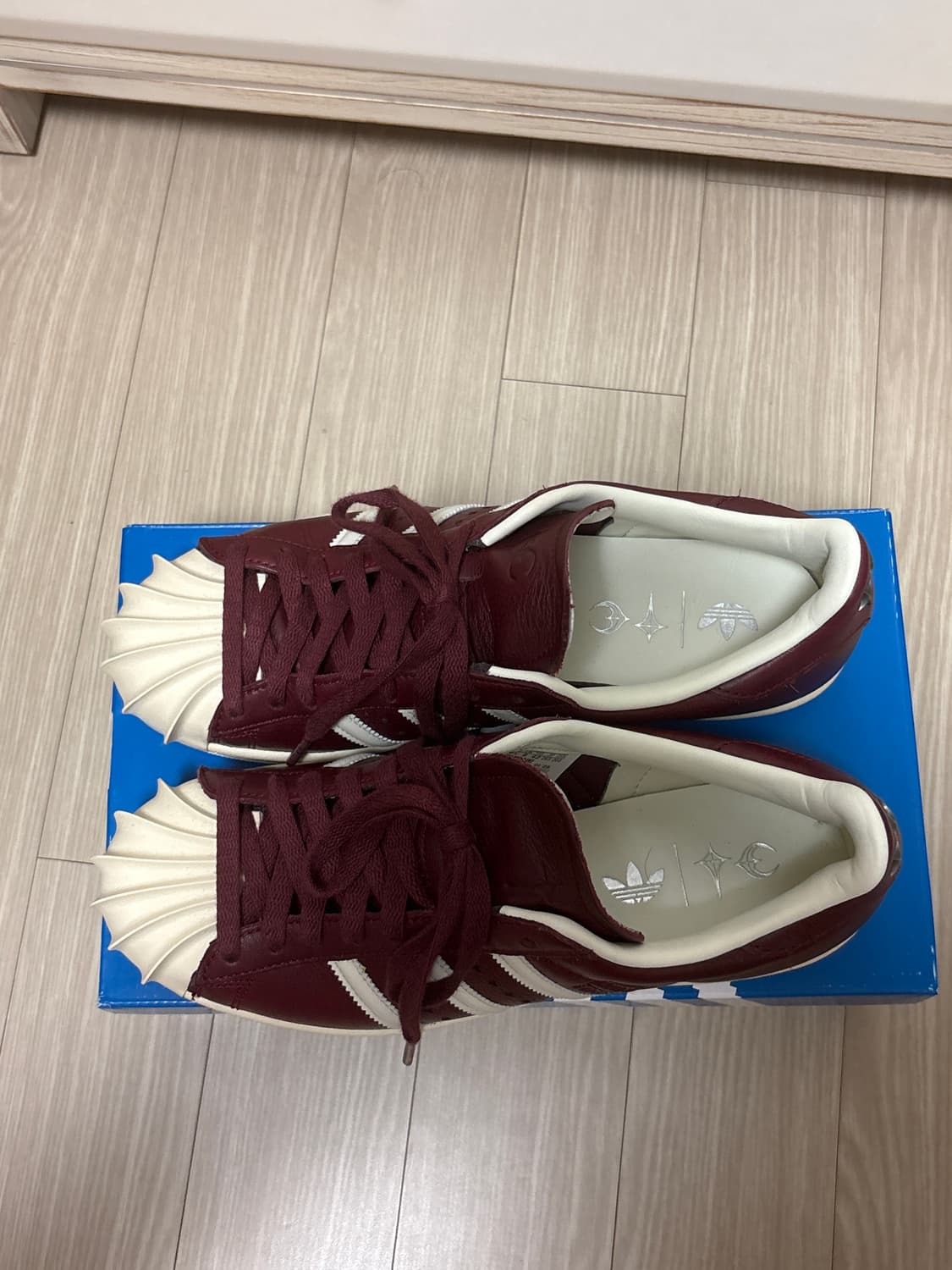 떠그클럽 아디다스 버건디 265 상품이미지2