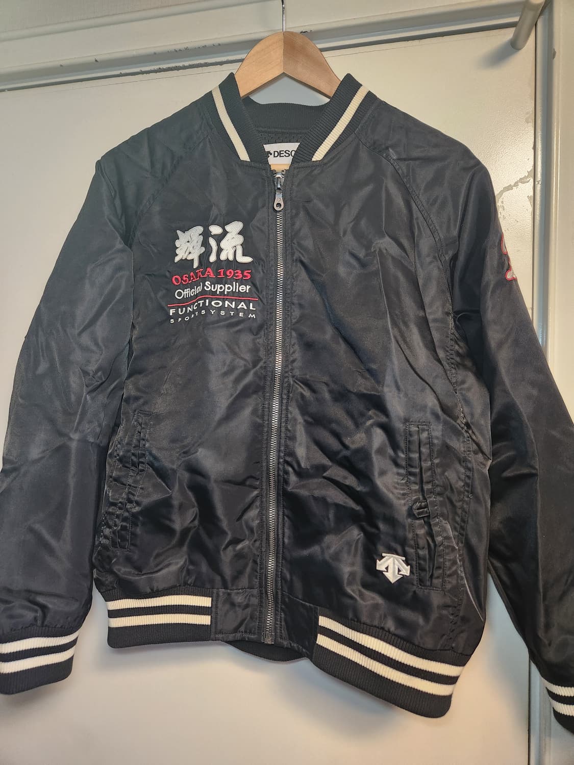 데상트 오사카 바시티 자켓 95 상품이미지1