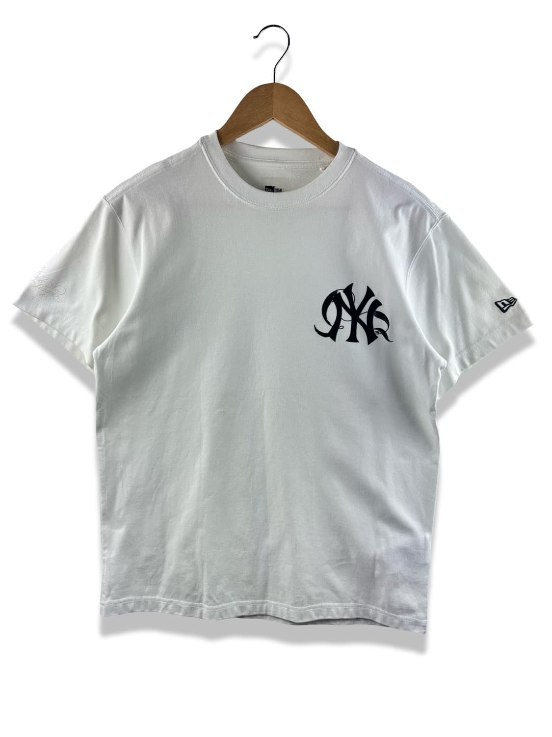 방탄소년단 x MLB x 뉴에라 블랙스완 반팔티1926 상품이미지1