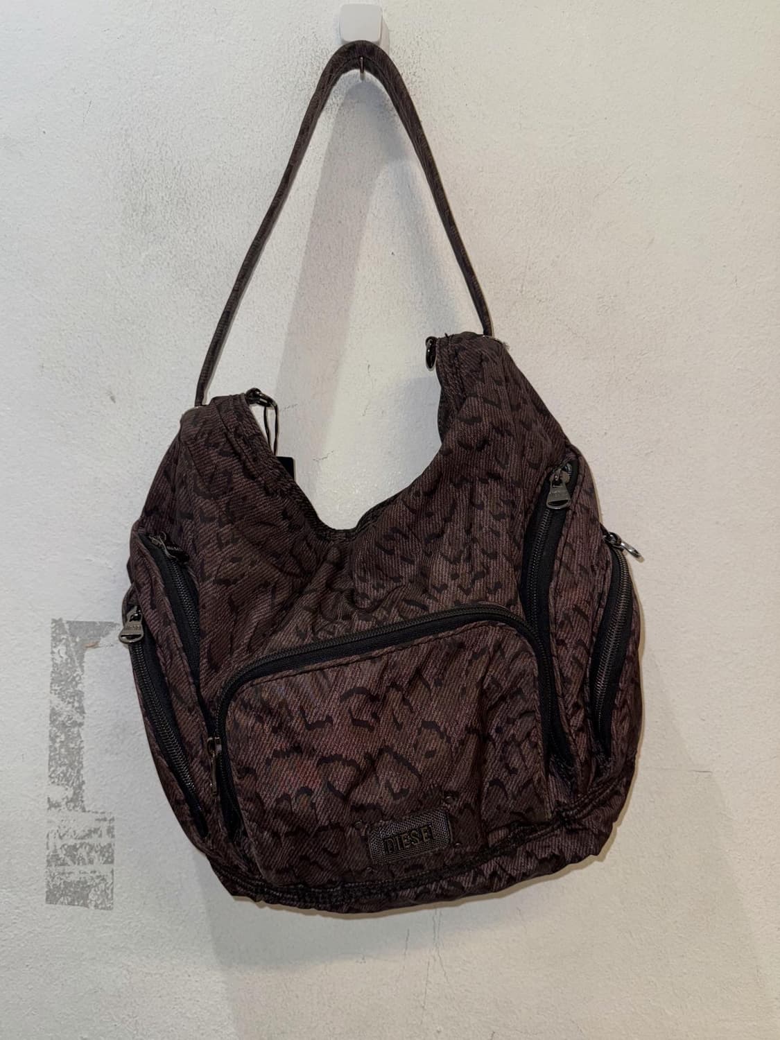 Diesel leopard nylon shoulder bag   상품이미지1