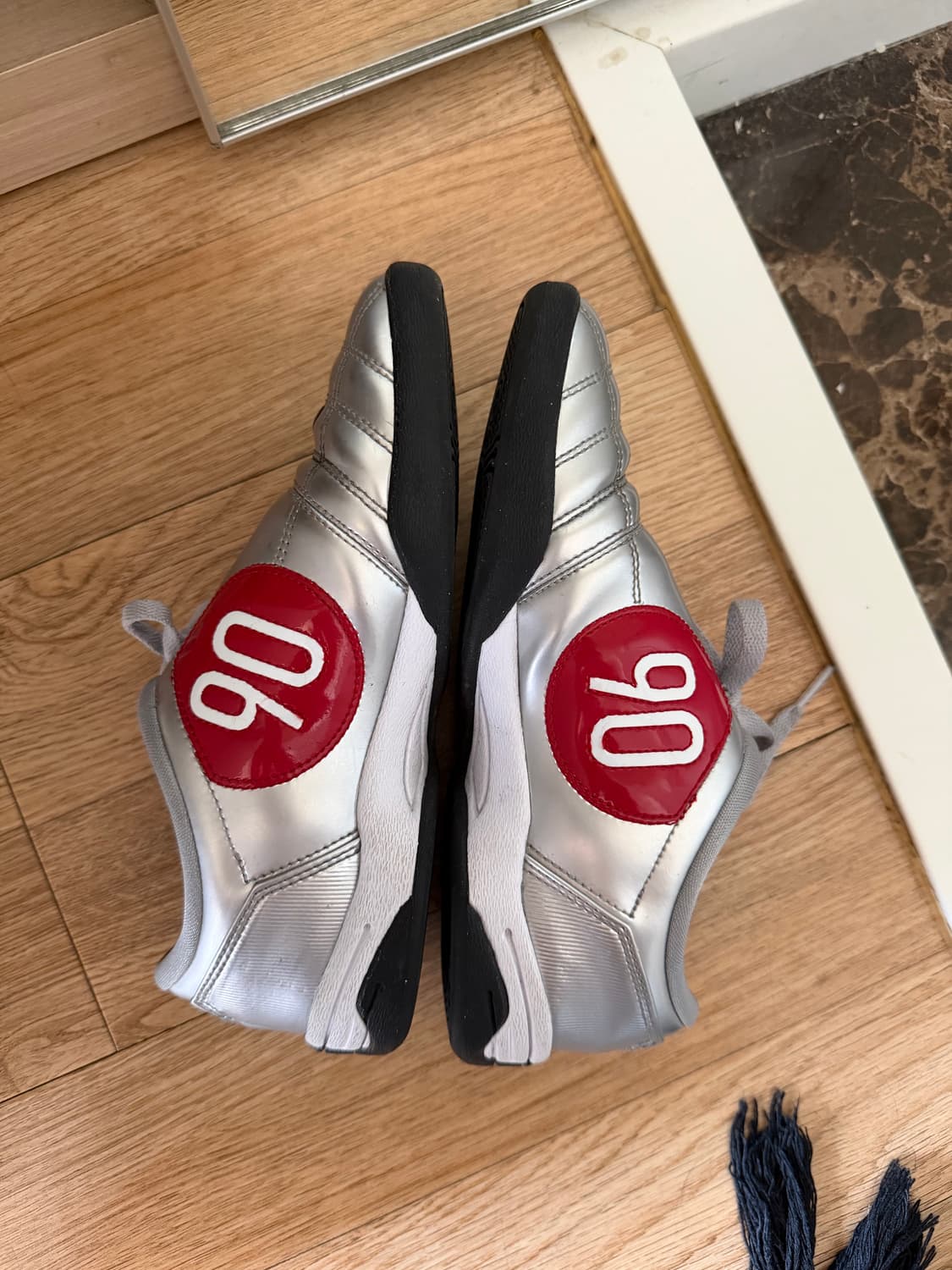 나이키 토탈90실버 상품이미지4