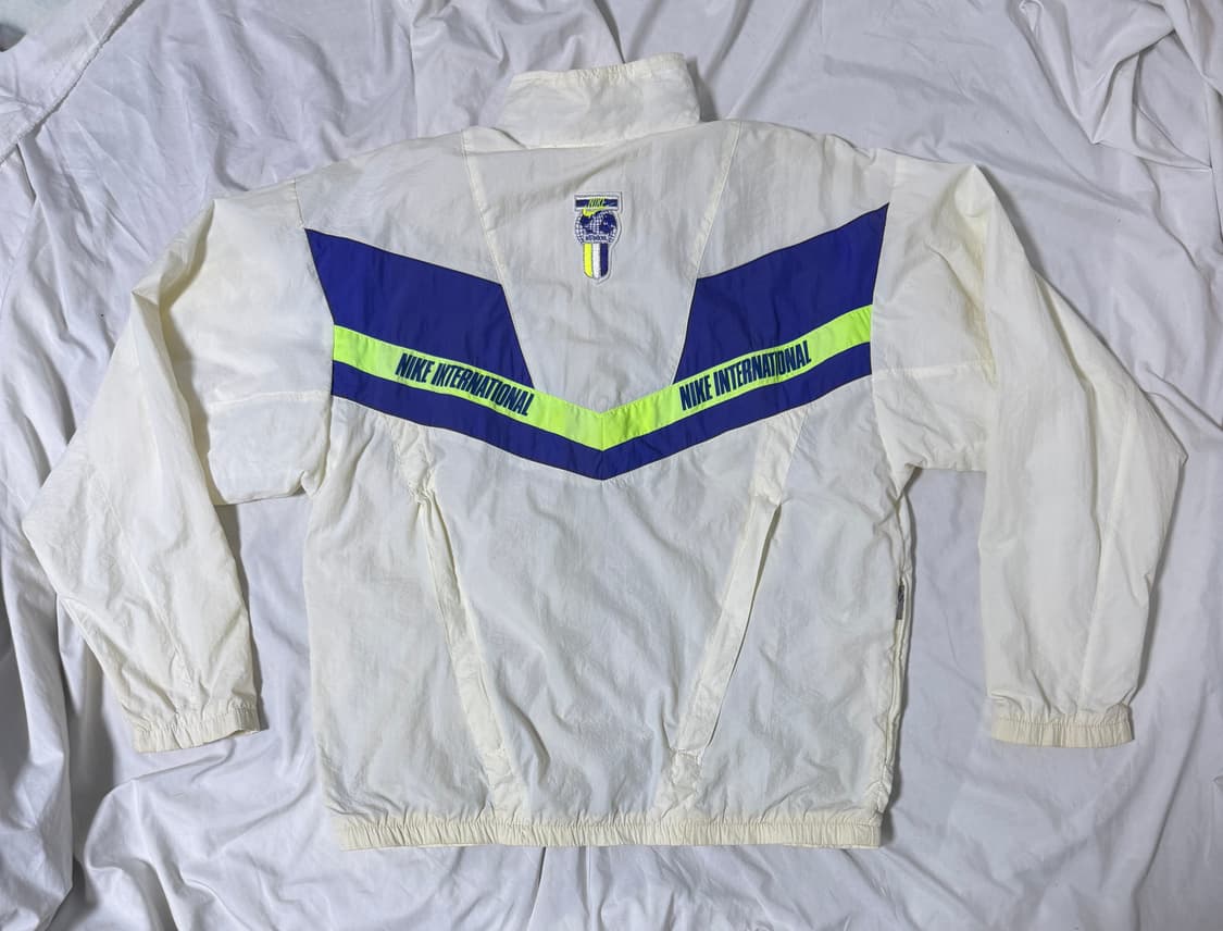 90s 나이키 인터내셔널 윈드브레이커 상품이미지2