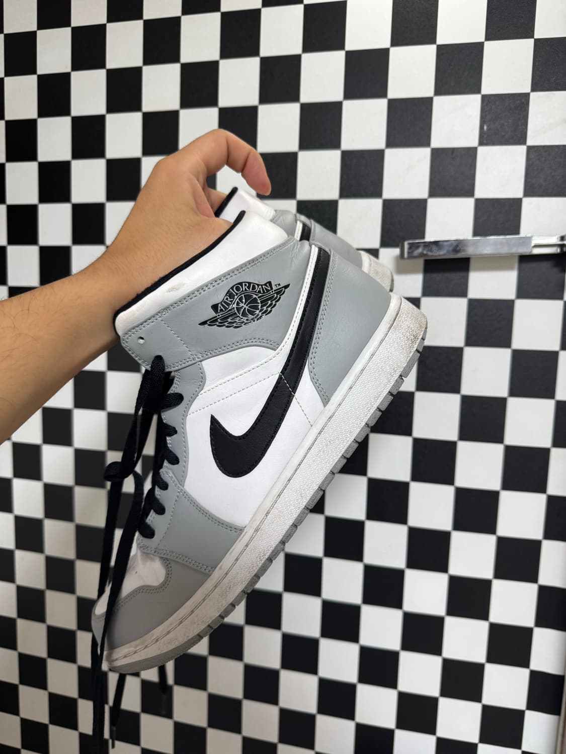 [290] 조던 1 미드 라이트 스모크 그레이 앤트러사이트 상품이미지1