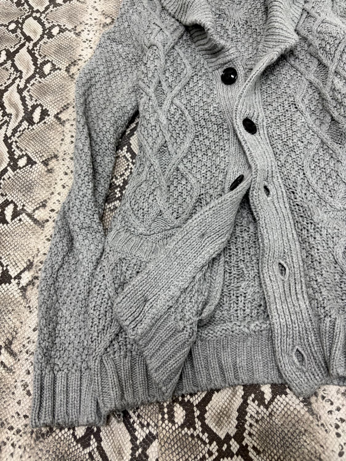“FUGA” Grey Knit Cardigan 상품이미지6