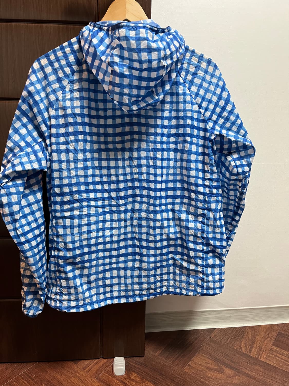 유니클로 마르니 바람막이 자켓 상품이미지2