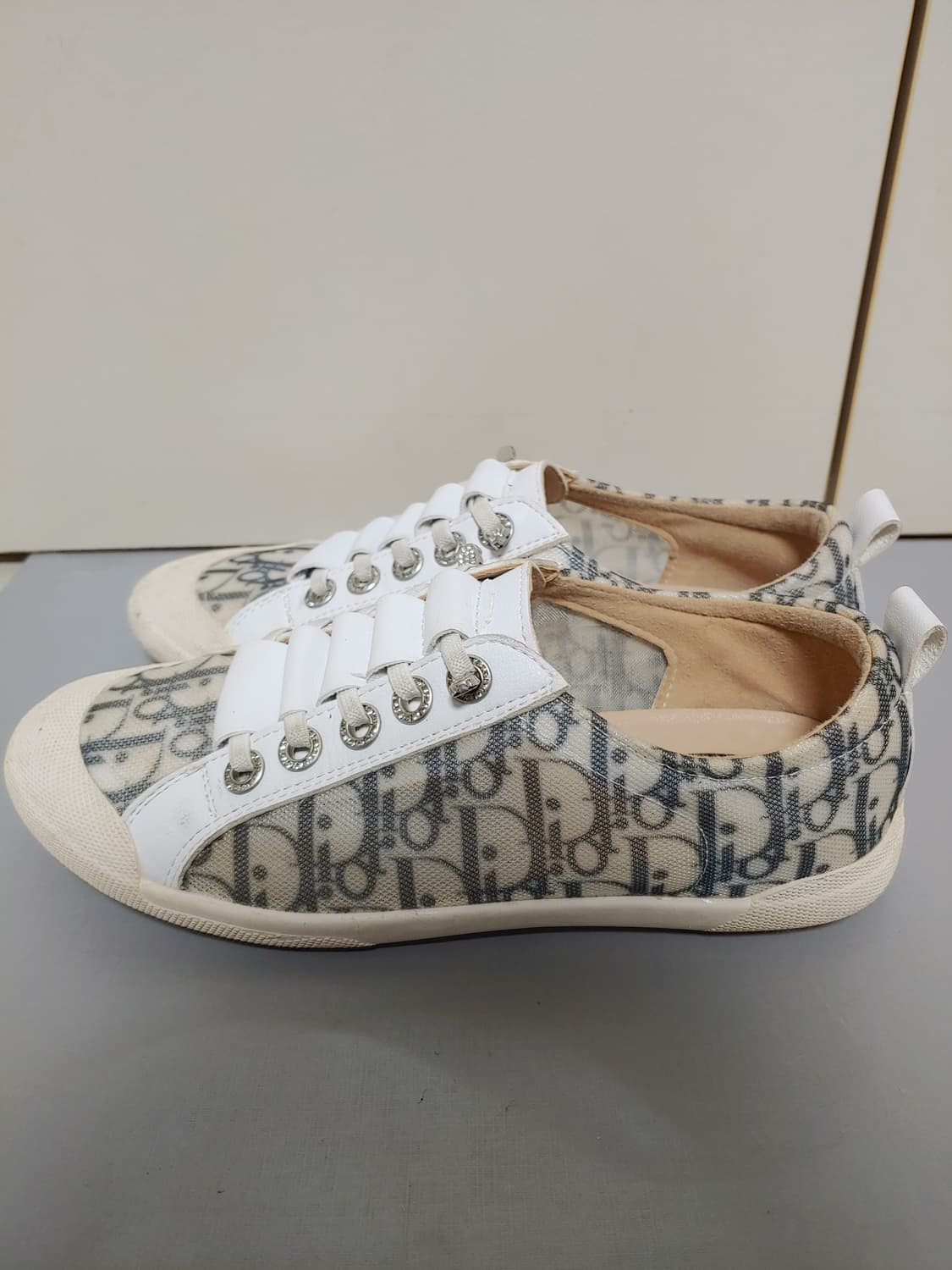 크리스찬디올 스니커즈 로퍼 상품이미지1