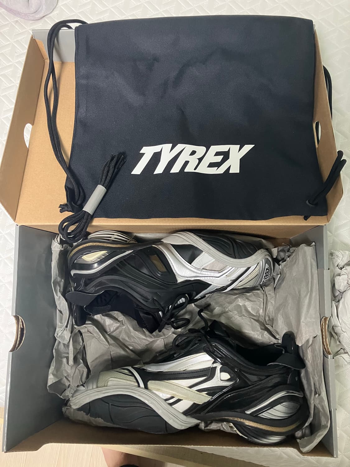 발렌시아가 타이렉스 tyrex 42 상품이미지5