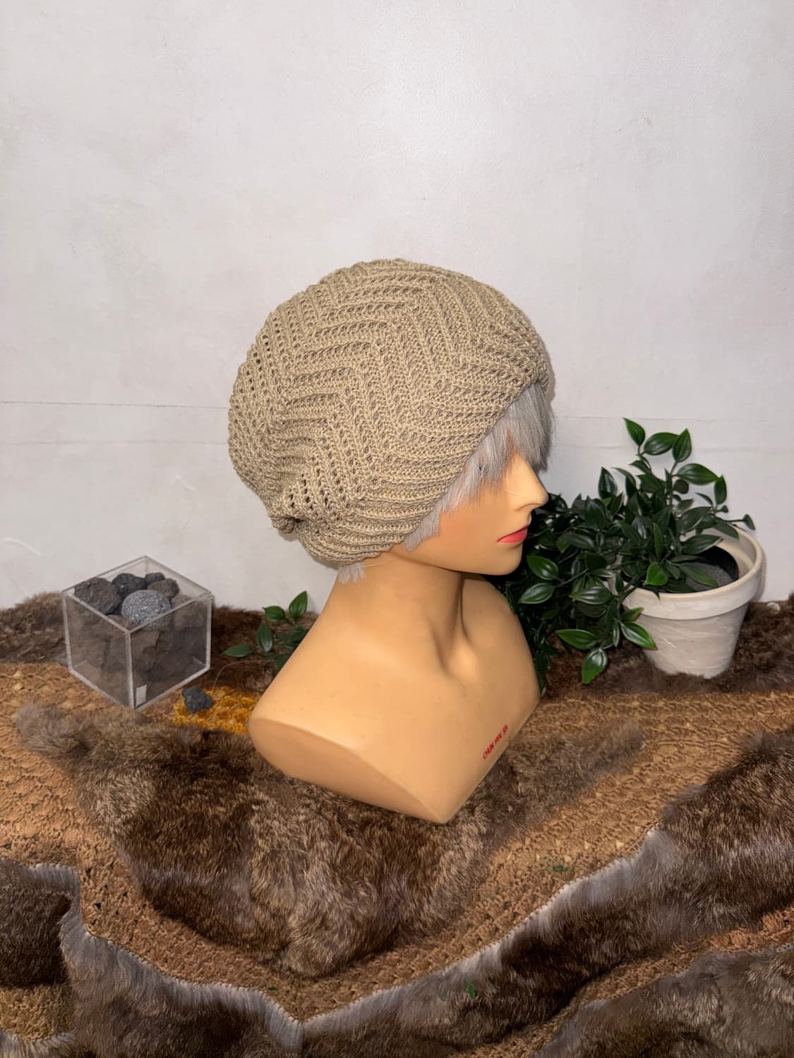 Beige loose net knit beanie  상품이미지3