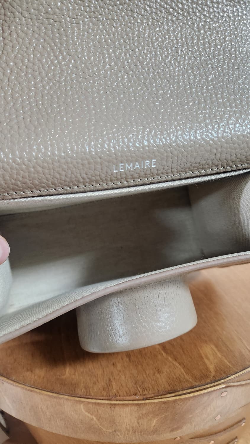 르메르 카메라백 토프 베이지 판매합니다 상품이미지8