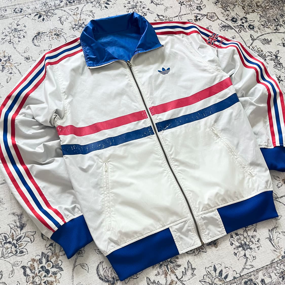 아디다스 신영국 바람막이 상품이미지1