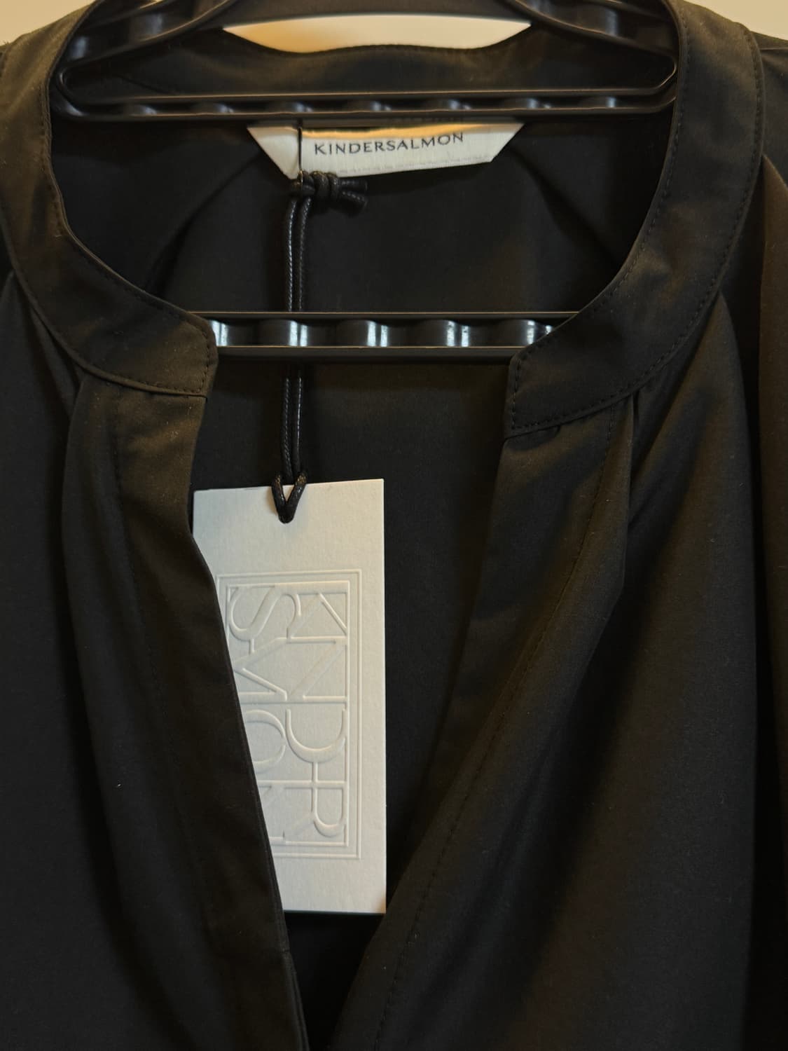 (새상품) 킨더살몬 아미 셔츠 드레스 블랙 상품이미지5