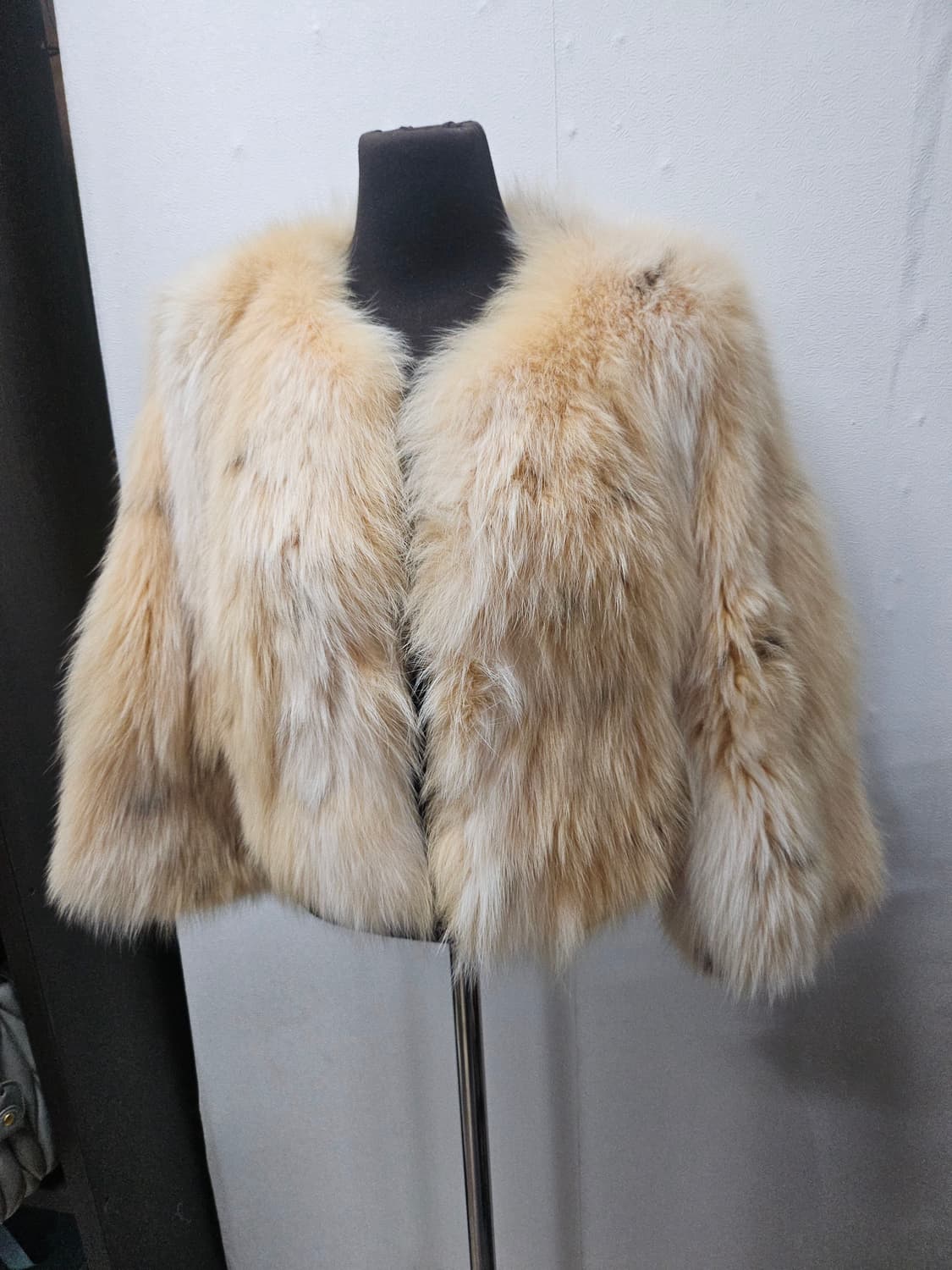 봄빅스엠무어 리얼폭스 퍼 숏 코트 66 상품이미지2