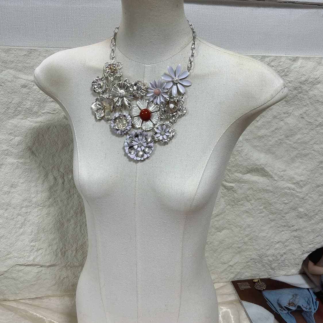 빈티지 ICNG 플라워 백송석 오리엔탈 목걸이 상품이미지1