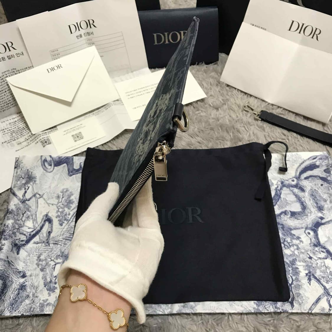 {클로젯}[백화점 풀구성+인보이스]디올 오블리크 A5 데님 클러치백 상품이미지9