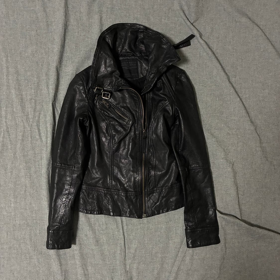 하이넥 사선 가죽 자켓 상품이미지4