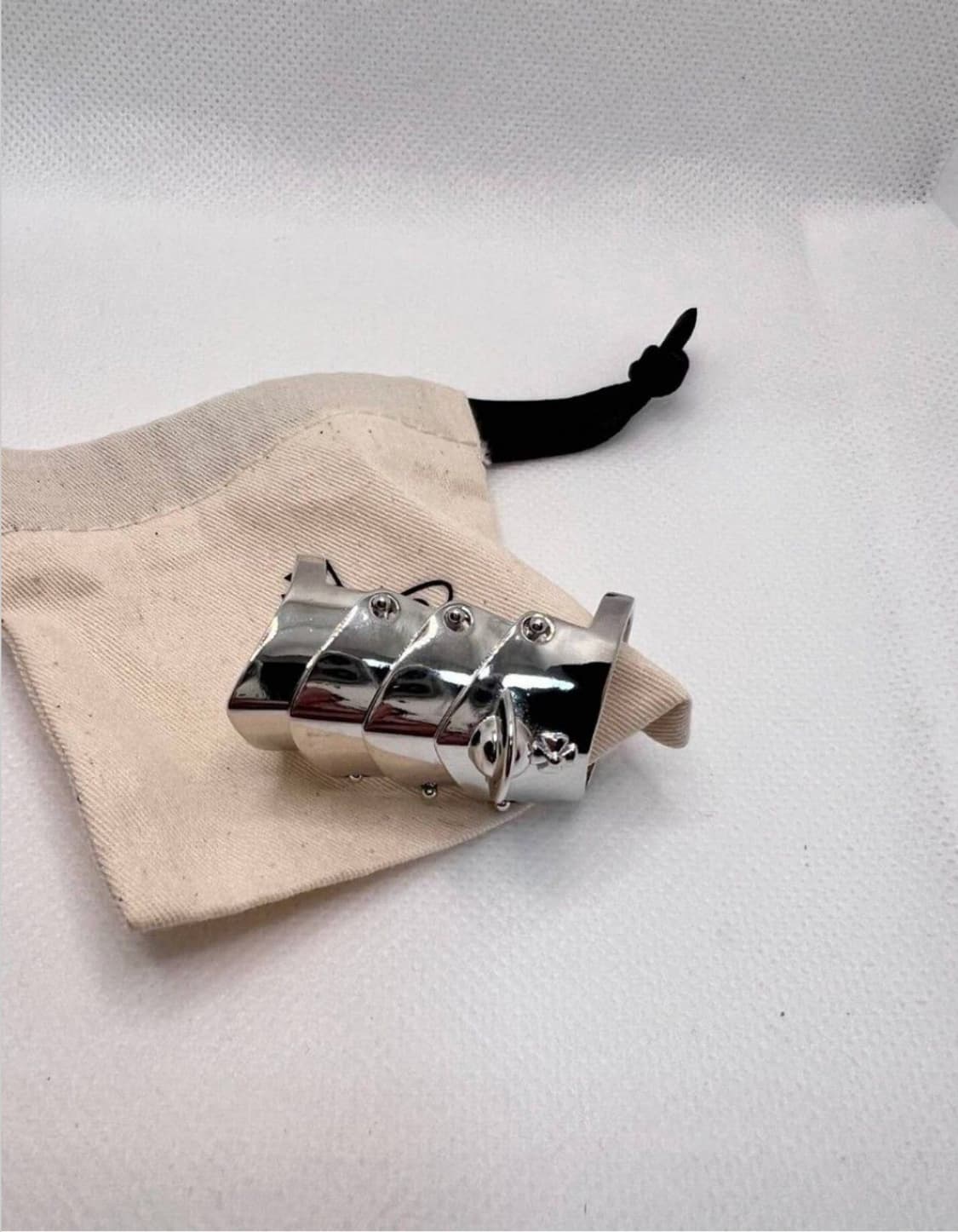 비비안웨스트우드 아카이브 4단 너클링 상품이미지1