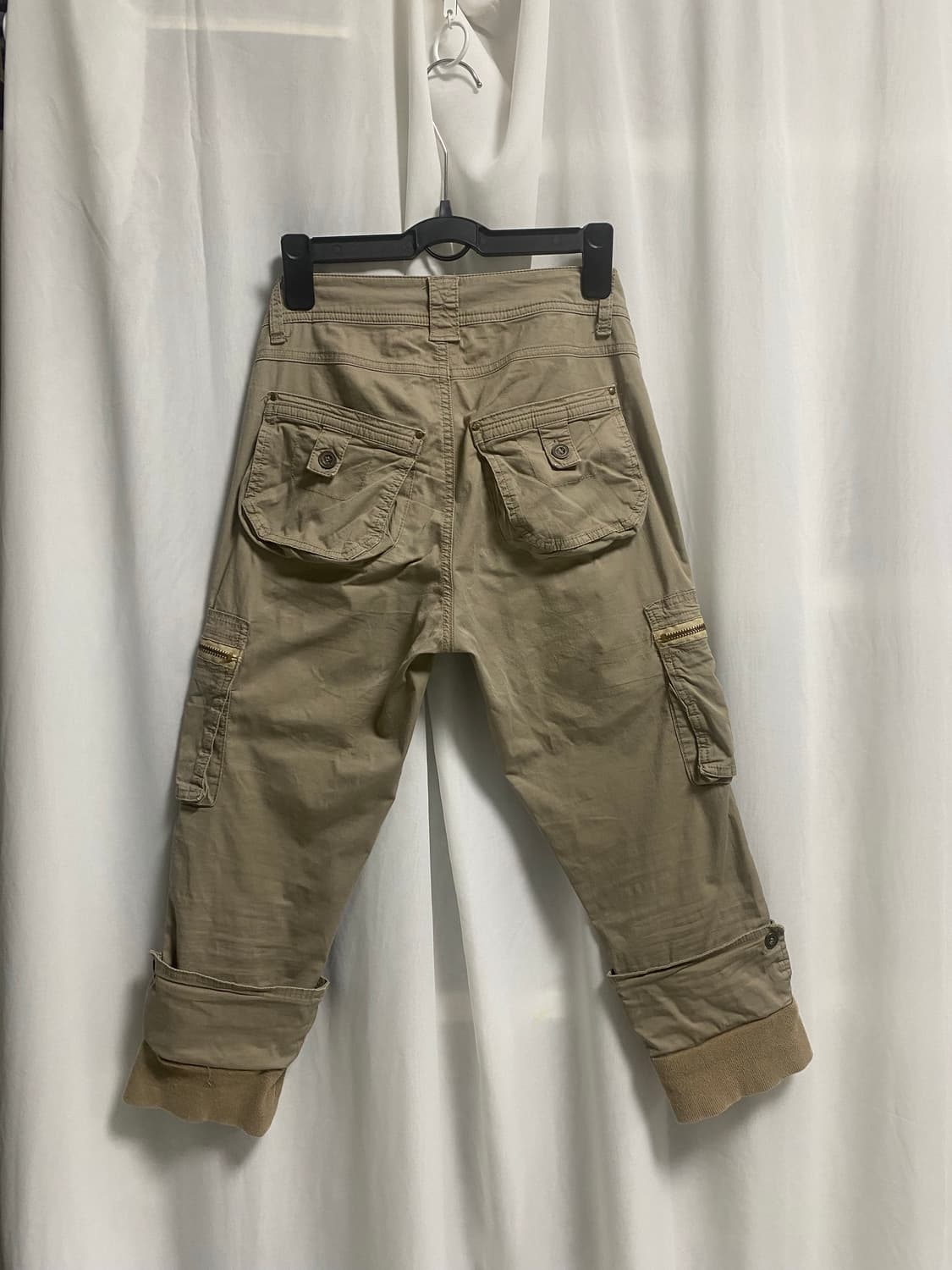 Pocket-detailed capri pants 상품이미지2