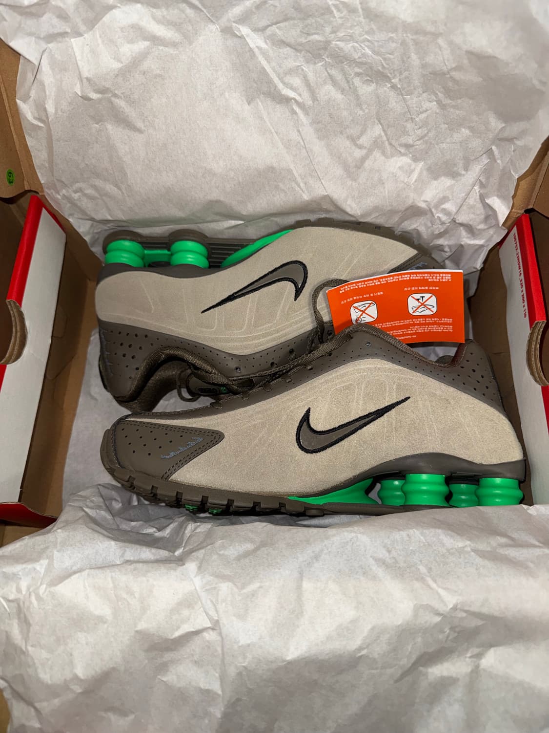 나이키 샥스 R4 올리브카키 240mm 새상품 상품이미지1