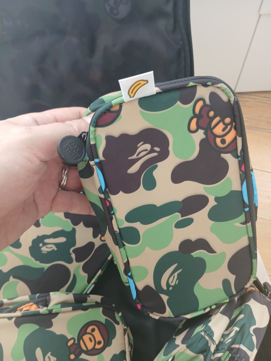 새제품 BAPE 베이프 ABC 마일로 올 프렌즈 카모 어쏠드먼트 케이스  상품이미지9