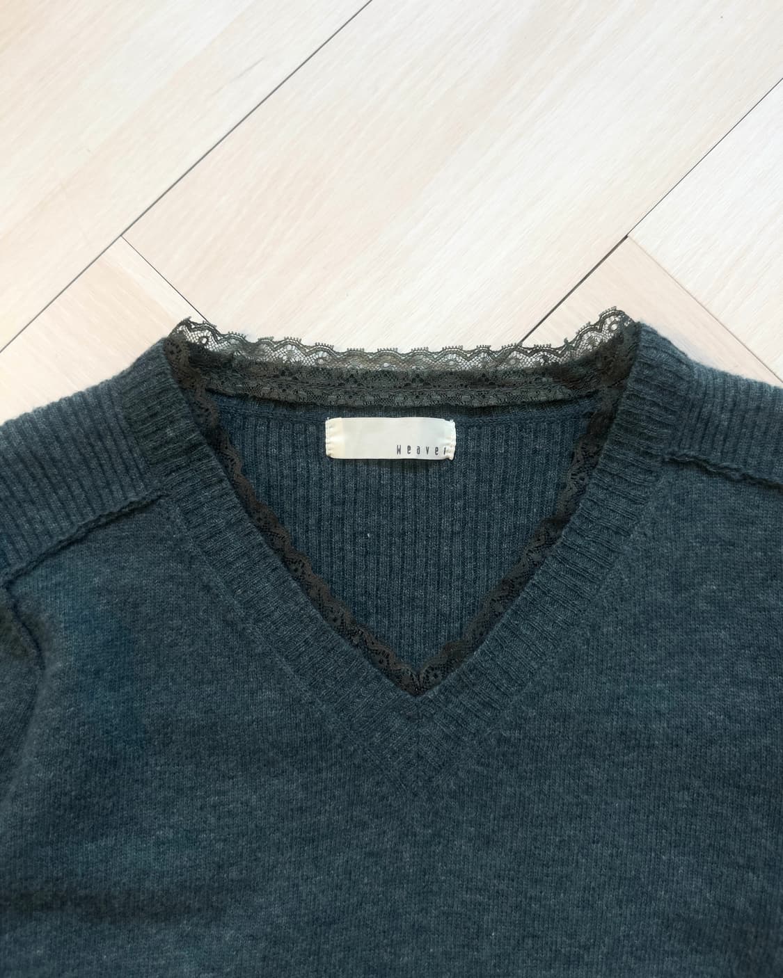 [WEAVER] race V neck knit  상품이미지3