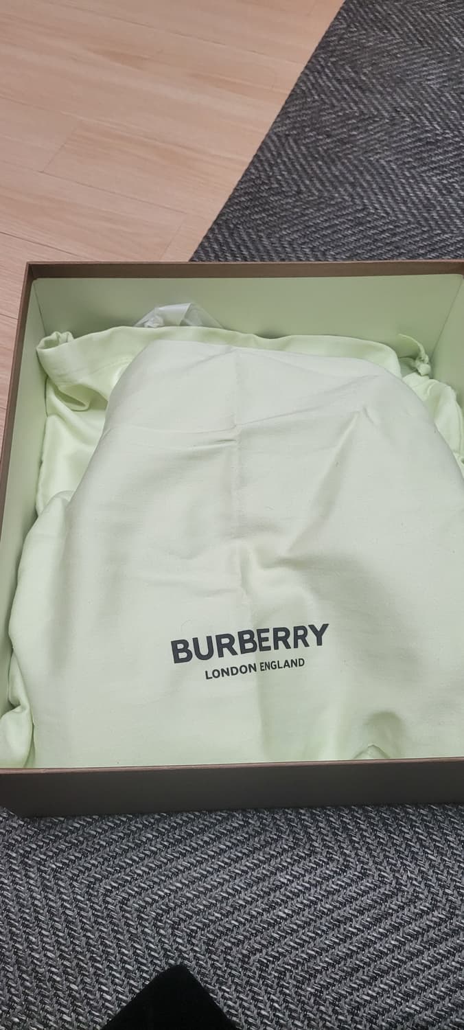 버버리 빈티지 체크 스니커즈 42/270 상품이미지8