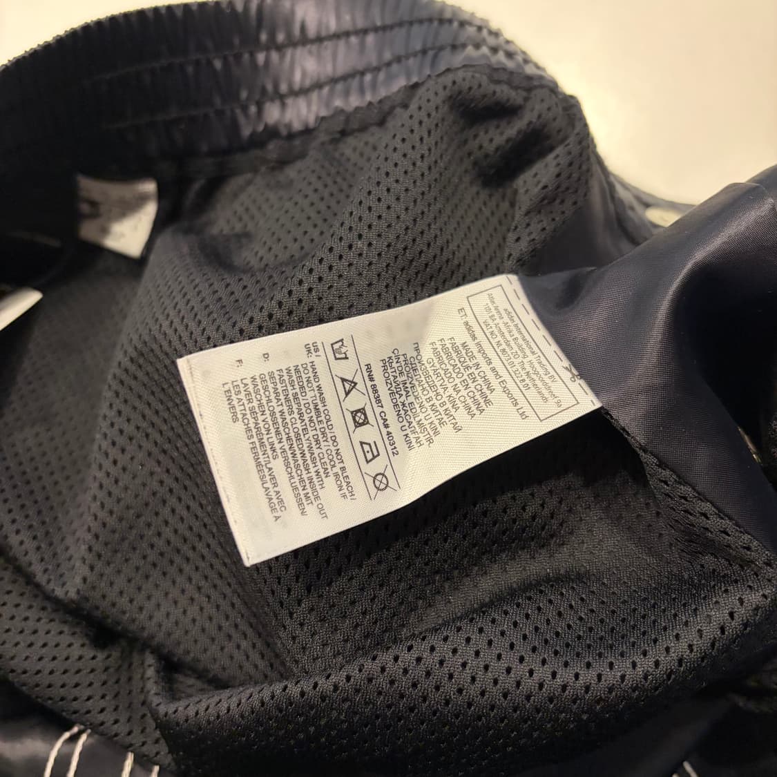 [L] 아디다스 알렉산더왕 유광 블랙 트랙 바지 스냅 버튼 C717 상품이미지7