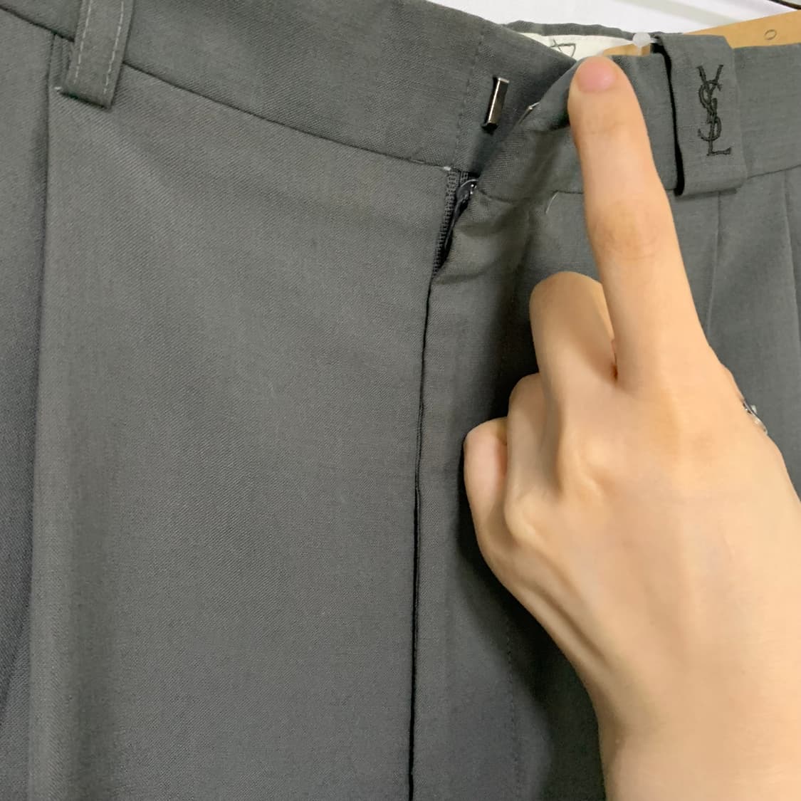YSL 생로랑 입생로랑 뿌르옴므 올리브 슬랙스 팬츠 30인치 남녀공용 상품이미지5