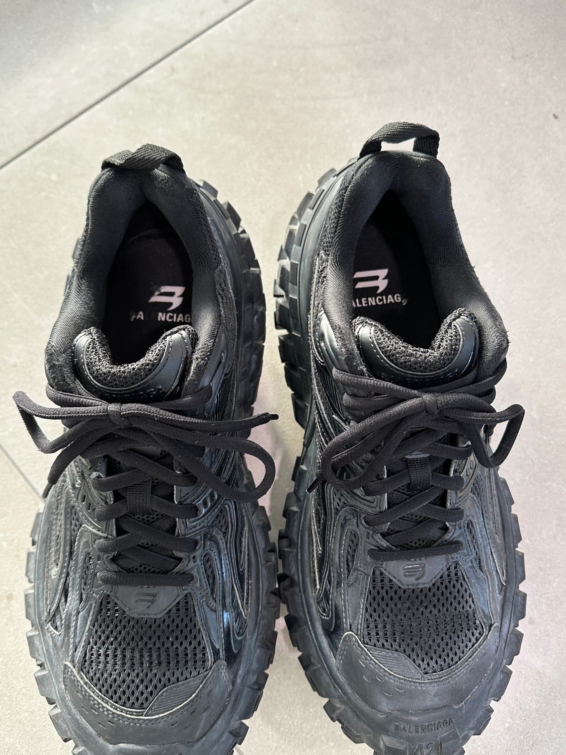 발렌시아가 디펜더 블랙 42사이즈 상품이미지7