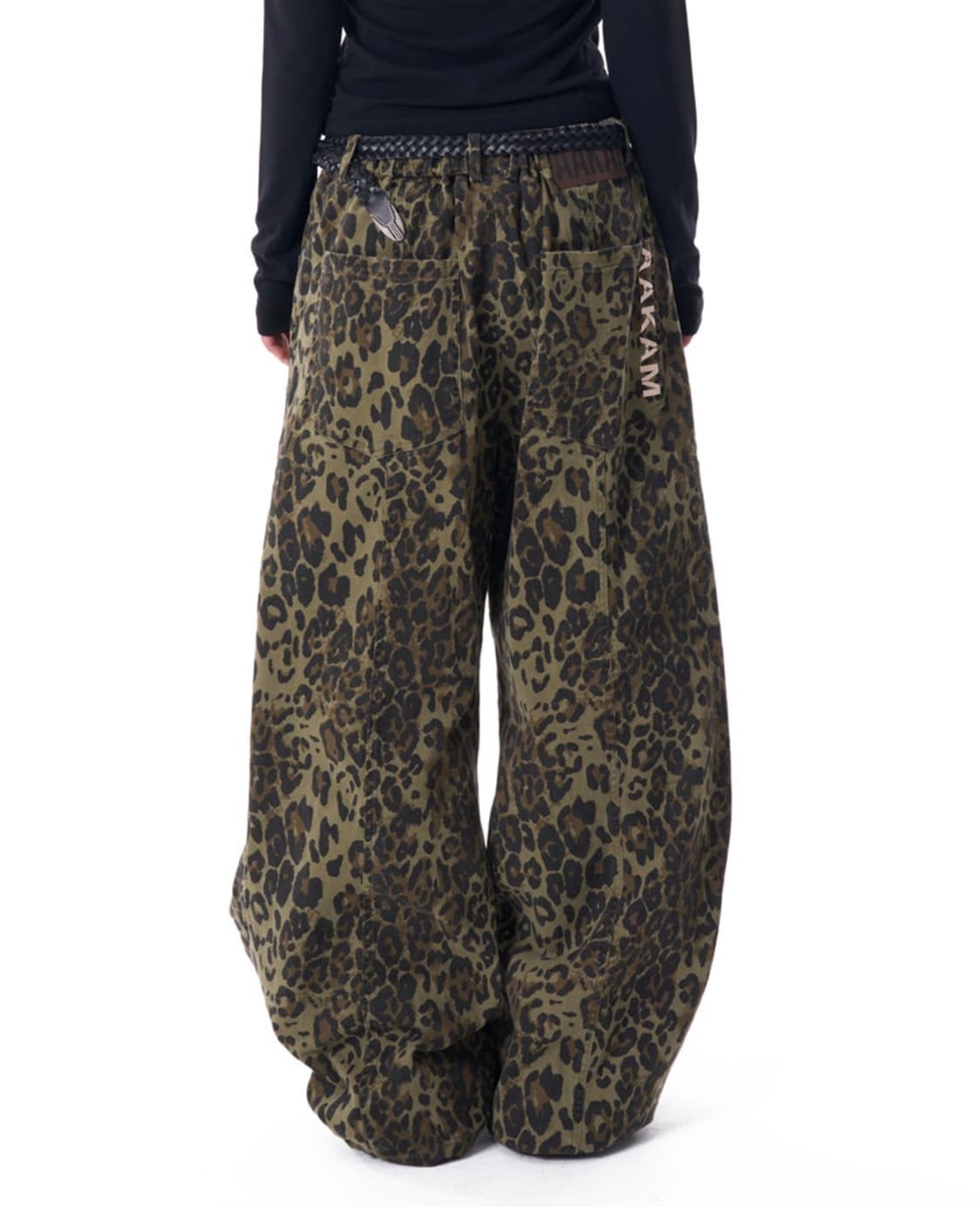Knee Pin-tuck Leopard Cotton Pants 상품이미지3