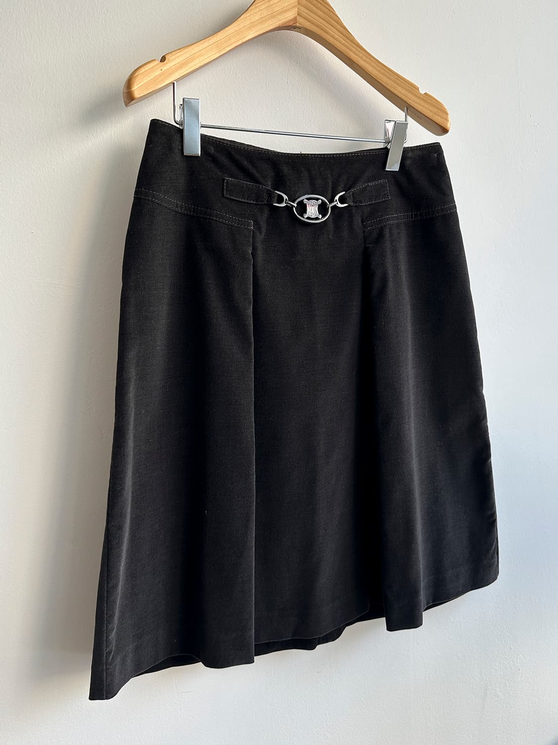 CELINE PENDANT CORDUROY MID SKIRT 상품이미지3